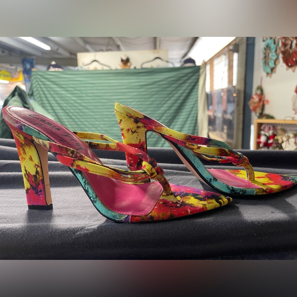 Lemon Drop Shoes - Picture 3 of 3